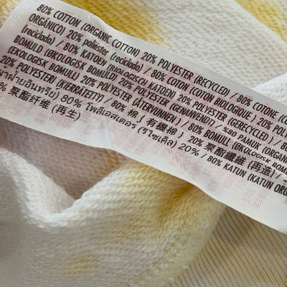 Disney Little Kids Micky Mouse Sweatshirt. - Picture 7 of 9